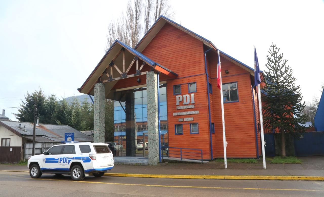 PDI desaloja ocupación ilegal y detiene a cinco personas en Puerto Aysén